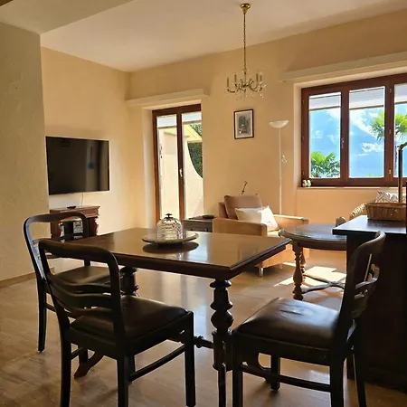 Ida Frueh By Holap Sa アパート ロカルノ